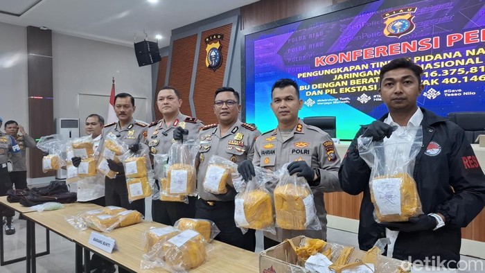 Polisi Ungkap Peredaran 15 Kg Sabu-Ekstasi, Dikendalikan Napi Nusakambangan