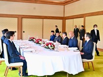 Momen Prabowo Makan Siang Bareng Kaisar Jepang, Didit Ikut Mendampingi