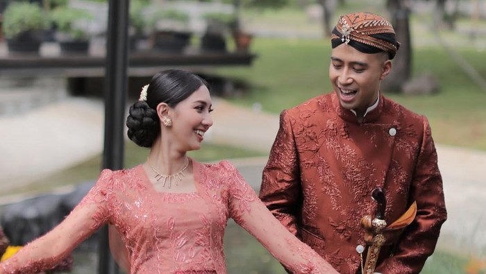 Sheila Dara Aisha kirim ucapan manis di hari ultah Vidi Aldiano.