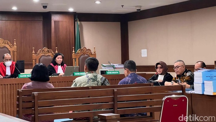 Sidang kasus dugaan korupsi pengadaan liquefied natural gas (LNG). (Devi/detikcom)