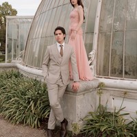 Pemotretan prewedding kali ini dilakukan outdoor di Kew Garden Botanical Gardens, London, Inggris. The beginning of our always, tulis Syifa dalam keterangan unggahannya. Foto: Instagram/@syifahadju/@elelrumi