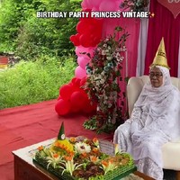 Viral! Nenek 86 Tahun Gelar Pesta Ultah bak Bocil, Temanya Princess
