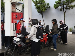 Nada-nada Sumbang di Jabar Imbas BBM Naik
