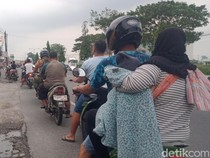 Antrean SPBU di Klaten Mengular hingga ke Jalan Raya