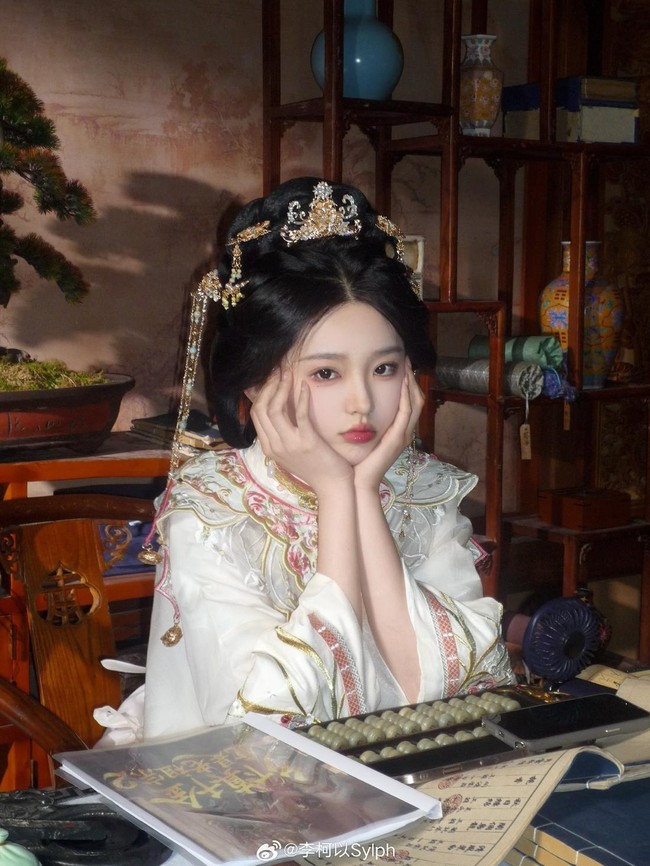 Ini Li Keyi, Ratu Drama Pendek China Bintangi 29 Judul dalam Setahun