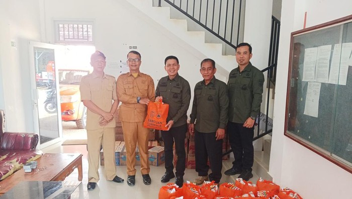 Bantuan disalurkan untuk korban banjir bandang dan longsor di OKU Selatan.