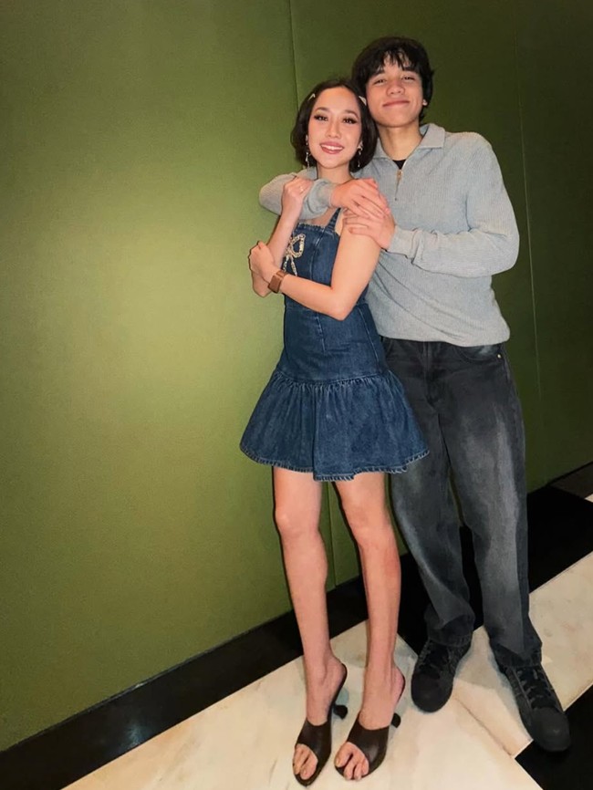 Potret BCL Rayakan Ultah Bareng Keluarga, Paras Tampan Putranya Curi Atensi