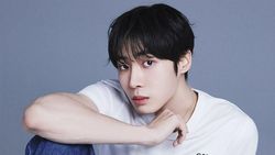 Awas Naksir! Choo Young Woo Tampil Clean & Simple di Foto Terbaru
