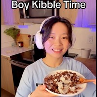 Viral di TikTok, Makanan Anjing Jadi Inspirasi Menu Diet