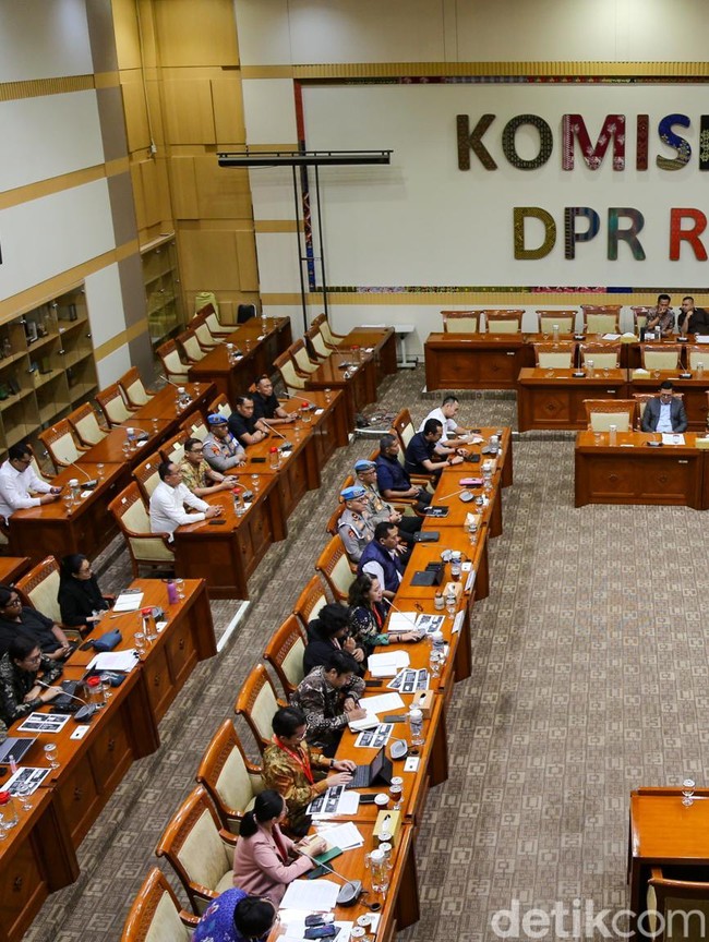 DPR Rapat Bareng Polda Metro-Kuasa Hukum Bahas Kasus Andrie Yunus