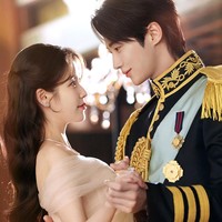 Visual Mewah IU & Byeon Woo Seok Bak Keluar dari Dongeng di Perfect Crown