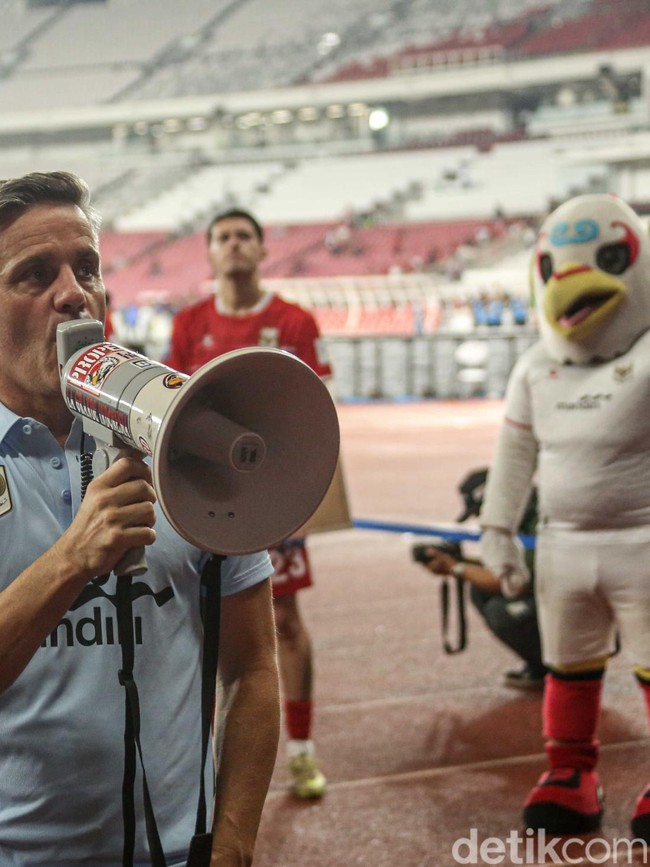 Herdman Janji Bangkit Usai Kekalahan, Targetkan Indonesia ke Piala Dunia 2030