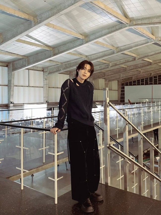 Masih dari BTS, ada Suga yang unggul di urutan kesembilan. Jumlah followers pemilik akun Instagram @agustd ini 52,5 juta. Foto: Instagram