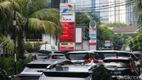 Pertamina yang Tanggung Beban Harga BBM Tak Naik