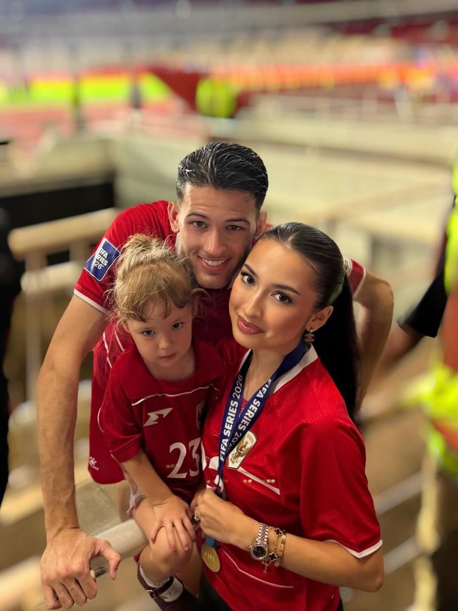 Jennifer Coppen dan Kamari Selalu Jadi Supporter Nomor Satu Justin Hubner