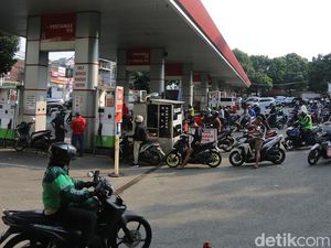 Negara Tetangga Pangkas Pajak BBM, RI Mau Ikutan?