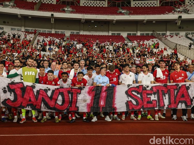 Perjalanan Masih Panjang, Angkat Kepalamu Garuda