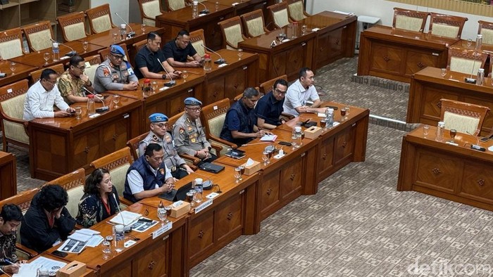 Komisi III DPR menggelar rapat dengar pendapat bersama KontraS dan Polda Metro Jaya, di Nusantara II, Senayan, Jakarta Selasa (31/3/20626).