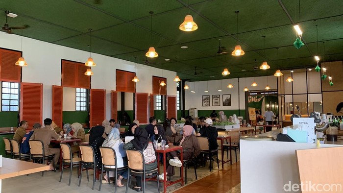 Suasana cafe Gula Padi