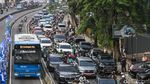 Tak Jera Didenda, Pelanggaran Jalur Transjakarta Terus Berulang