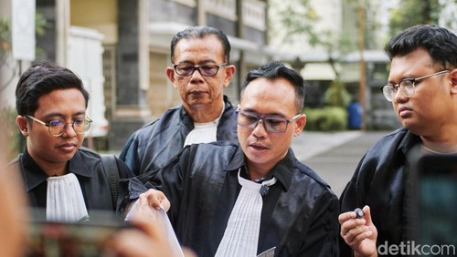 Tim Lembaga Advokasi dan Bantuan Hukum Indonesia (LABHI) Bali.