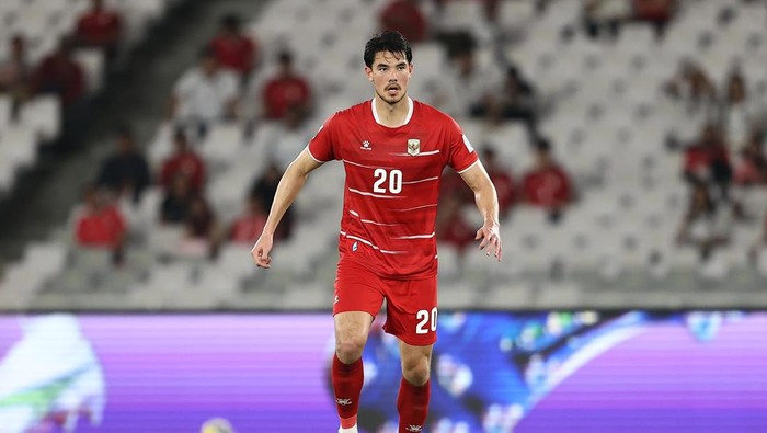 JAKARTA, INDONESIA - MARCH 27: Elkan Baggott of Indonesia controls the ball during the FIFA Series 2026 match between Indonesia and St. Kitts and Nevis at Gelora Bung Karno Stadium on March 27, 2026 in Jakarta, Indonesia. (Photo by Robertus Pudyanto - FIFA/FIFA via Getty Images)