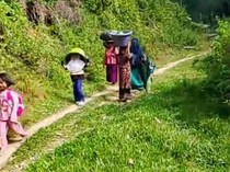 Warga Talipukki di Mamasa Tiap Hari Jalan Kaki 1,5 Km demi 5 Liter Air Bersih