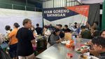 Rela Antre Demi Cicip Ayam Goreng Legendaris Favorit Nex Carlos!