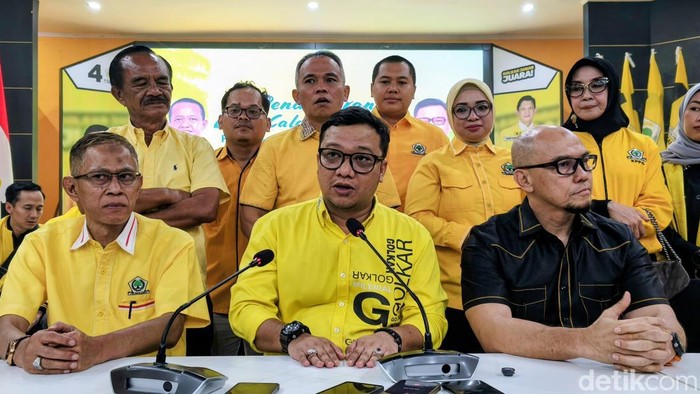 Daniel Muttaqien daftar Ketua Golkar Jabar