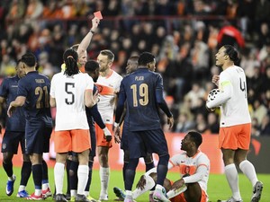 Belanda Vs Ekuador: Dumfries Kartu Merah, Duel Imbang 1-1