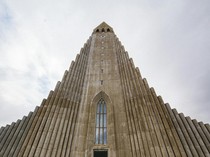Gereja Unik di Islandia Ini Mirip Gunung Berapi, Tingginya Bikin Takjub!