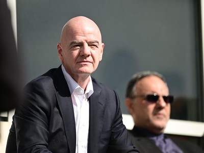FIFA Berencana Jual Saham Piala Dunia, UEFA Berang!