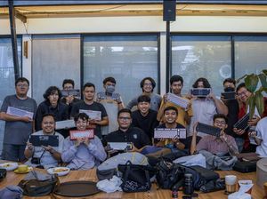 April Mop: Kedengarannya Kayak Bercanda, Tapi Komunitas Ini Beneran Ada di Indonesia