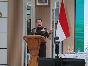 Jaksa Agung Minta Jaksa di Daerah Berani Tindak Korupsi Besar