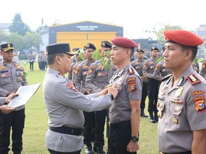 161 Personel Polda Riau Terima Penghargaan, 52 Diganjar Pin Emas Kapolri
