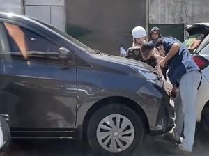 4 Mobil Terlibat Kecelakaan Beruntun di Galangan Kapal Makassar