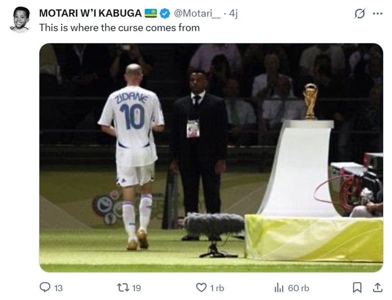 Italia gagal lolos ke Piala Dunia 2026 usai dikalahkan Bosnia and Herzegovina di Kualifikasi zona Eropa. Ini kali ketiga negeri sepakbola itu gagal ke turnamen paling tinggi hingga jadi bahan meme netizen.