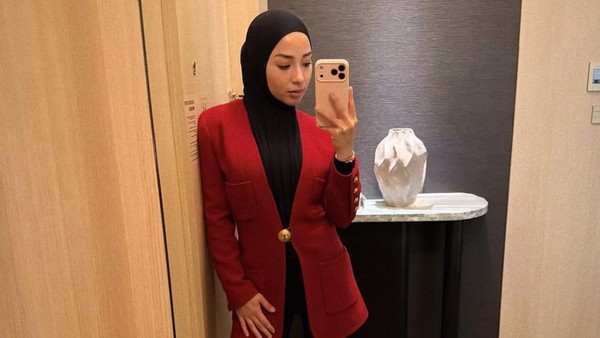 Nikita Willy Tampil Berhijab di Berbagai Kegiatan, Banyak Doa Baik