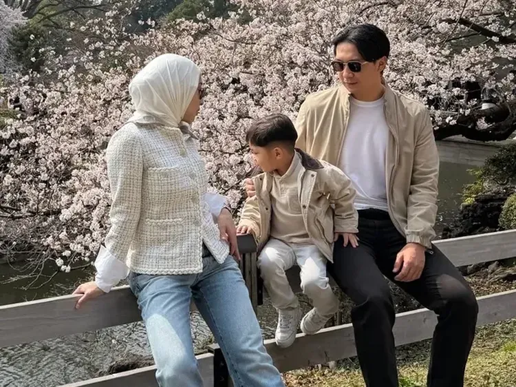 Anggunnya Nikita Willy Liburan di Jepang Bersama Keluarga