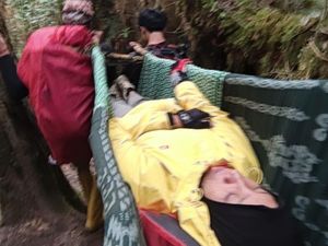 Pendaki Wanita Cedera Kaki di Gunung Latimojong, Agam Rinjani Bantu Evakuasi