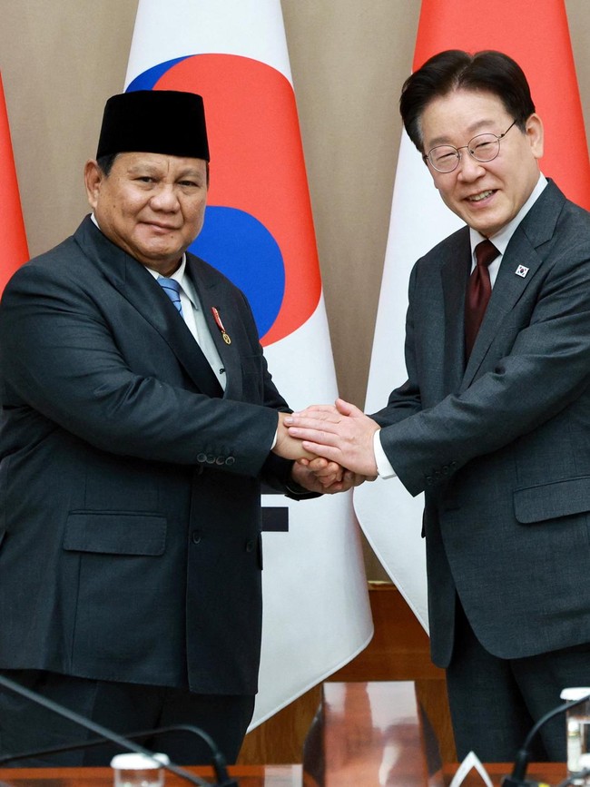 Perkuat Hubungan, Prabowo Bertemu Presiden Lee Jae Myung di Korsel