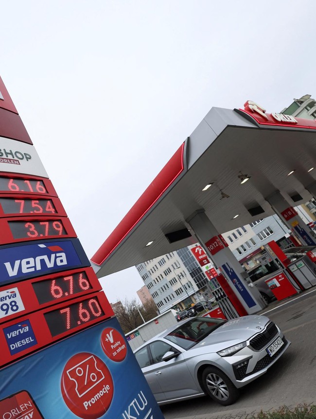 Polandia Pangkas Pajak BBM untuk Ringankan Masyarakat