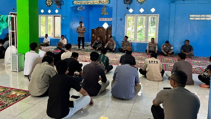 Polres OKU Selatan menggelar program pendekatan religi dan edukasi kamtibmas untuk mendukung visi Asta Cita Presiden RI yang diselaraskan arahan Kapolda. (dok Polda Sumsel)