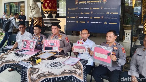 Polres Tabanan merilis kasus pencurian dan narkoba selama bulan Maret 2026 di Mapolres Tabanan, Rabu (1/4/2026). (Foto Krisna Pradipta/detikBali)