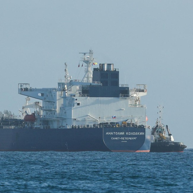 Potret Kedatangan Tanker Minyak Rusia Jadi Harapan di Tengah Krisis