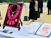 Apa Itu Grand Order of Mugunghwa yang Diterima Prabowo dari Korsel? Ini Jasa RI