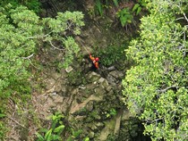 Mobil Terjun ke Sungai di Pakpak Bharat, Pasutri Hilang