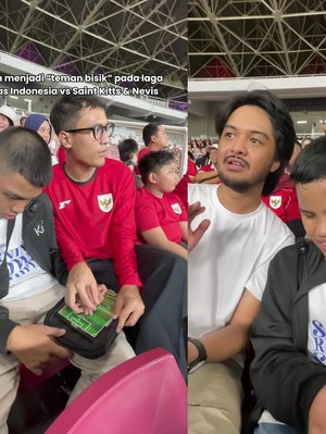 Serunya Nonton Timnas Bareng Dua Teman Netra di GBK