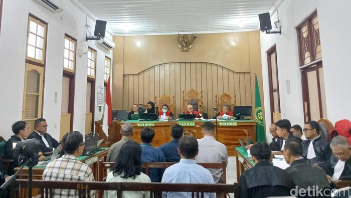 Sidang perkara korupsi proyek kereta api, di Pengadilan Negeri (PN) Medan, Rabu (1/4/2026). (Juita Sinuhaji/detikSumut)