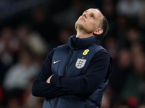 Inggris Krisis Bek Kanan